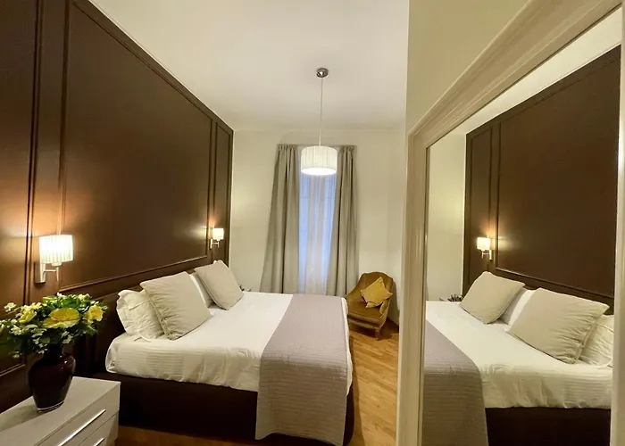 Pensión Banchi Vecchi 4*